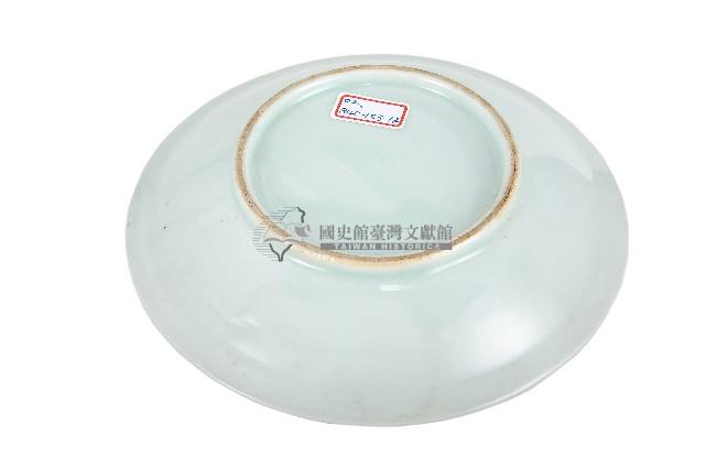 青花日本武士帽盔紋青白瓷盤藏品圖，第2張