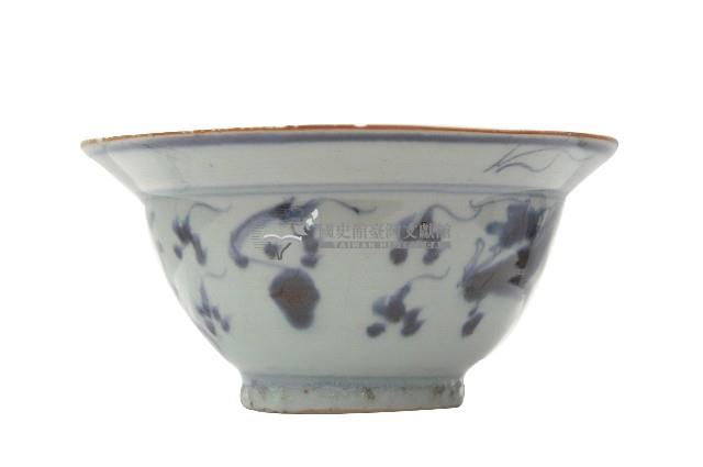 青花折沿行龍紋碗藏品圖，第2張