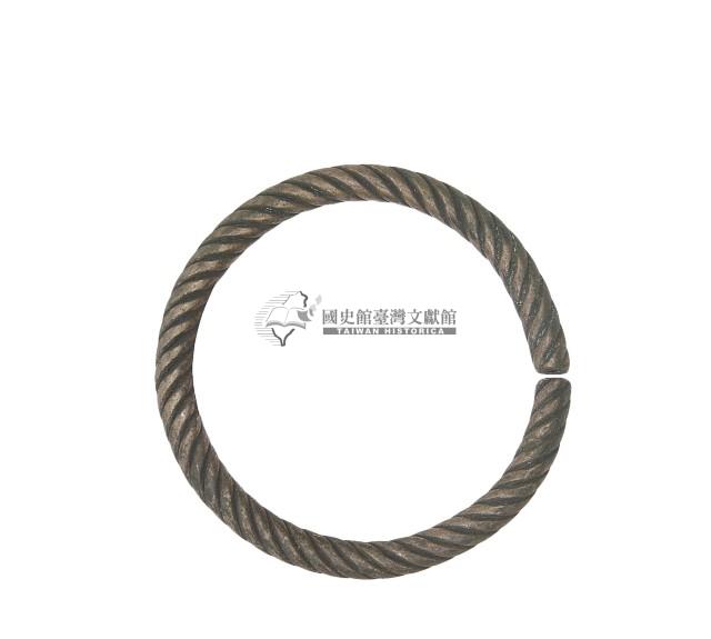 金屬製繩紋手環一對藏品圖，第2張