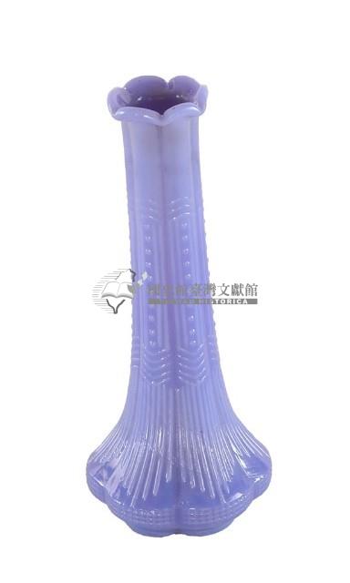 紫羅蘭色浮雕裝飾蒜式玻璃花瓶藏品圖，第2張