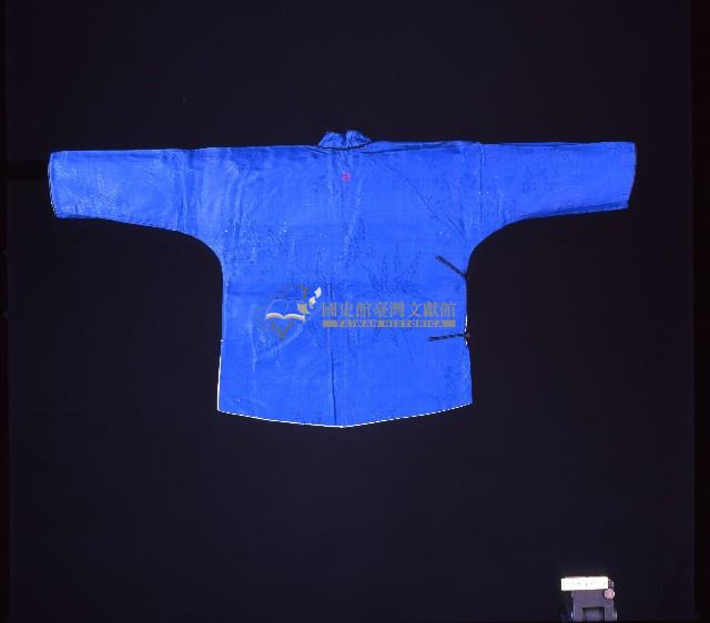 兒童雙層刺繡卍字紋週歲大襟禮服藏品圖，第2張