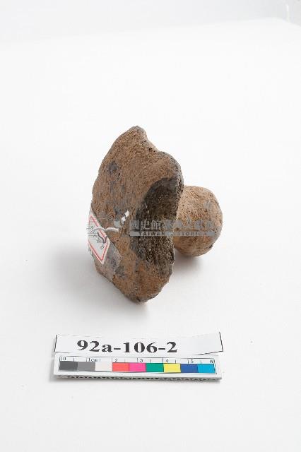 陶製圓形蓋鈕（殘）藏品圖，第2張