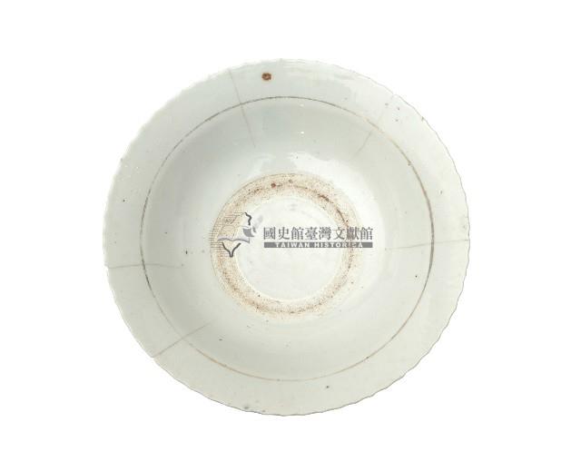 彩繪松紋折沿菱花口大碗藏品圖，第2張