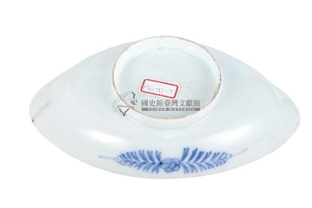 青花香魚藻紋崚型瓷盤藏品圖，第2張