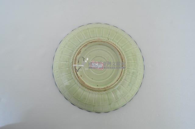 釉上彩折枝花卉紋缽藏品圖，第2張