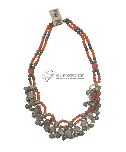 排灣族瑪腦珠飾項鍊藏品圖，第2張