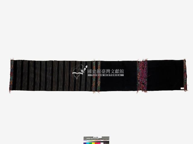 中國貴州布依族女性服飾一套藏品圖，第5張