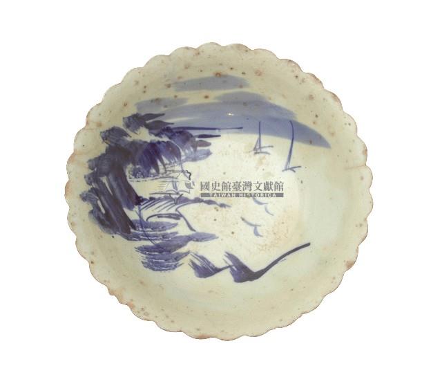 青花寫意山水紋菱花口碗藏品圖，第3張