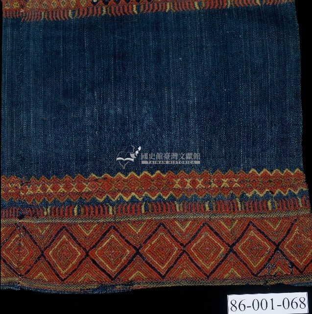 排灣族藍色織品方巾藏品圖，第3張