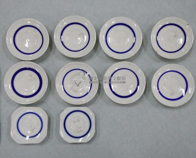 青花雙鳳紋碟、青花四方碟、青花圓碟（多組）藏品圖，第3張