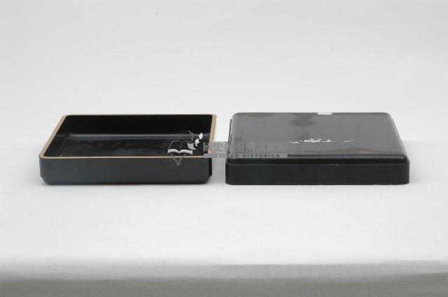 木胎四方梨地平蒔繪懸盤藏品圖，第3張