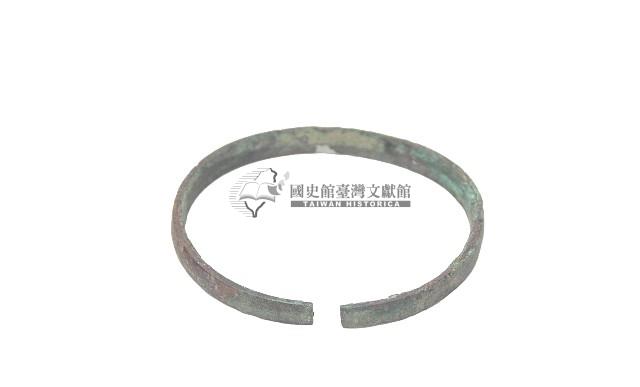 排灣族金屬製古銅環一對藏品圖，第3張