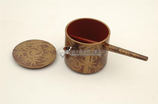 木胎圓立桶形黑漆地湯蓋桶藏品圖，第3張