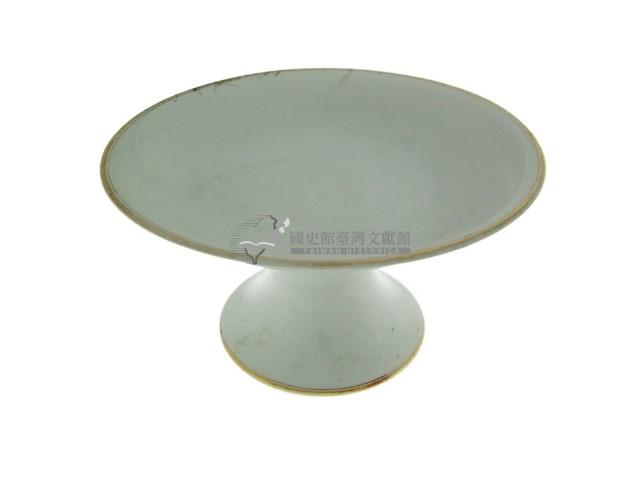 白釉金邊高腳瓷盤藏品圖，第1張