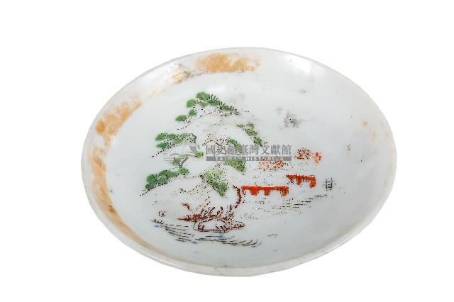 釉上彩繪山水屋舍紋盤藏品圖，第1張