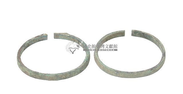 排灣族金屬製古銅環一對藏品圖，第1張