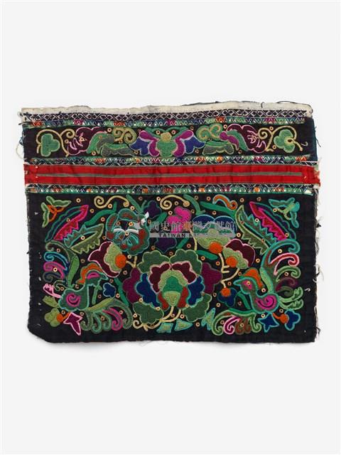 中國臺江苗族黑底綠縐繡繡片藏品圖，第1張