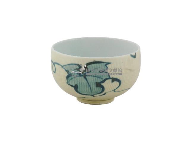 白地綠釉荷葉紋瓷杯藏品圖，第1張