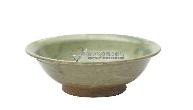 綠釉折沿大碗藏品圖，第1張