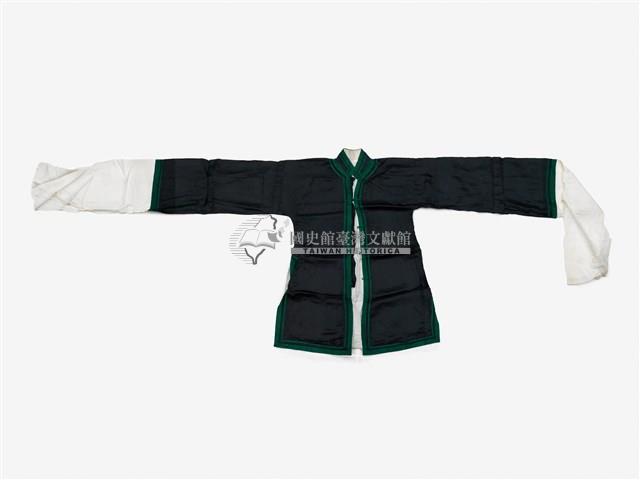 黑色綠邊素面戲服藏品圖，第1張