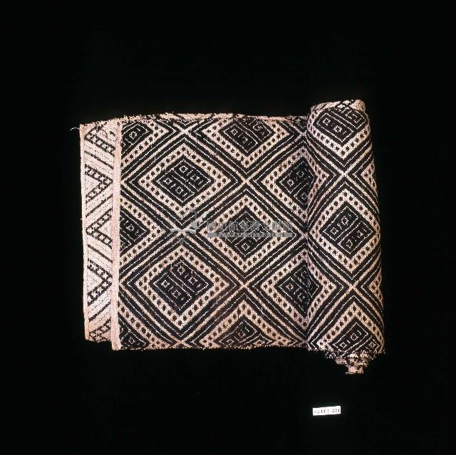 臺灣南投縣泰雅族蕃布藏品圖，第1張