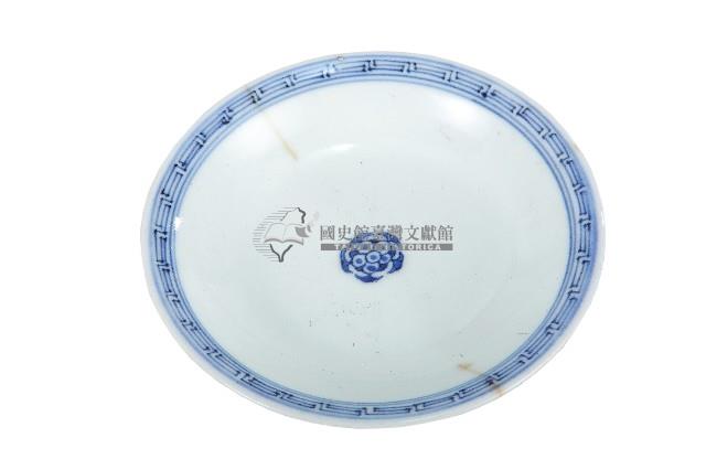 青花纏枝花卉開光山水花輪花紋碗藏品圖，第1張