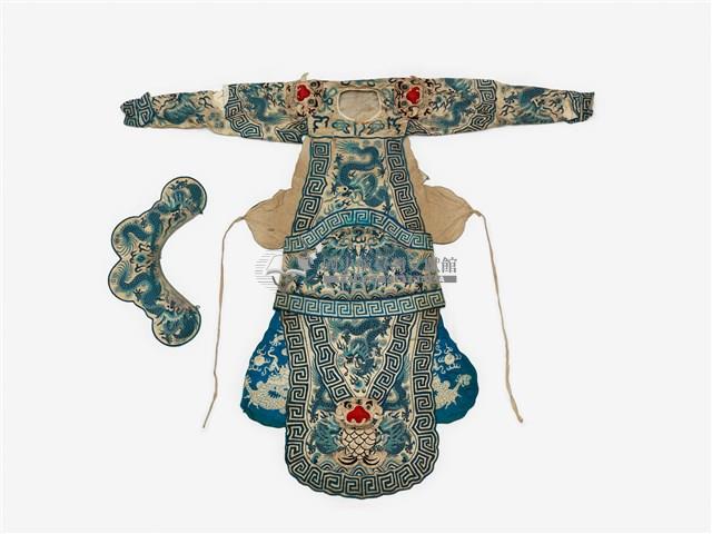 乳白藍龍紋繡花佩飾藏品圖，第1張