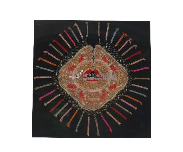 褐色吉祥刺繡雲肩藏品圖，第1張