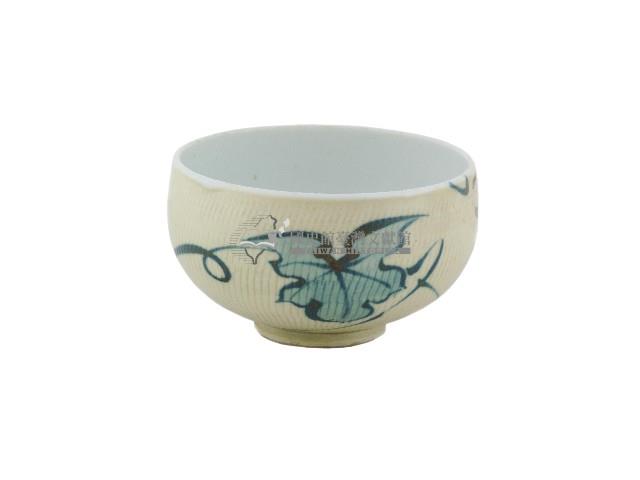 白地綠釉荷葉紋瓷杯藏品圖，第1張