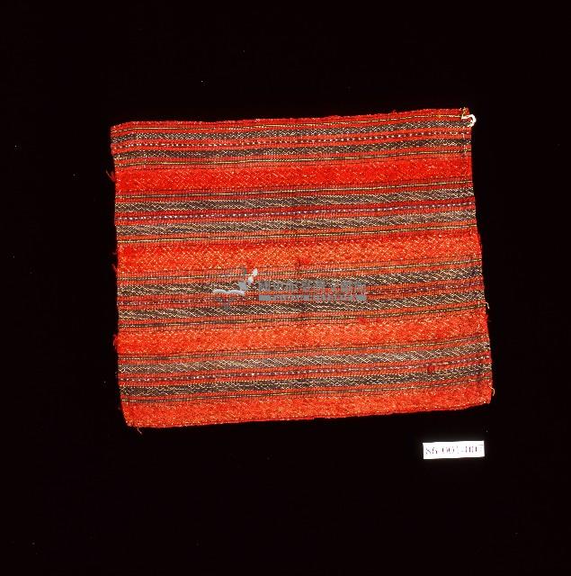 泰雅族紅色線紋綁腿布一對藏品圖，第1張