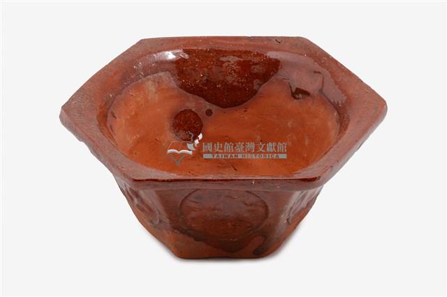 棕釉八角型花盆藏品圖，第1張