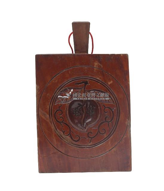 棗紅色四面鯉魚銅錢紋仙桃壽字龜紋木製製粿模具藏品圖，第4張