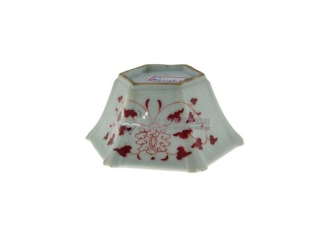 釉裡紅折枝寶相花八角型小型碗（多組）藏品圖，第4張