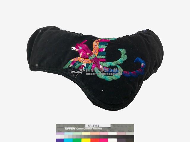 中國舟溪苗族女性服飾一套藏品圖，第11張