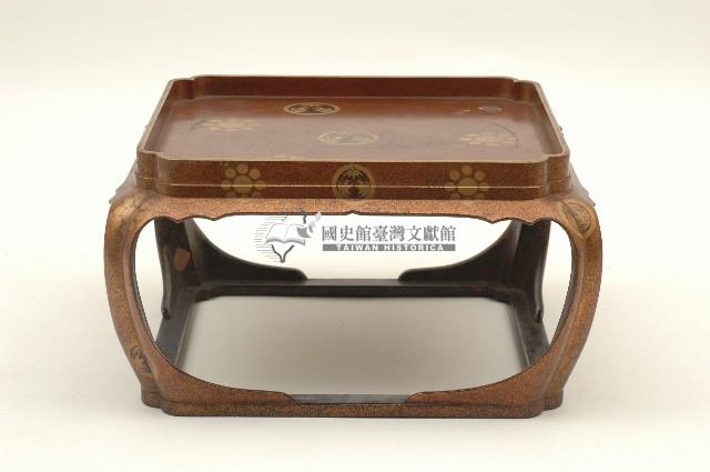 木胎四方梨地平蒔繪懸盤藏品圖，第5張