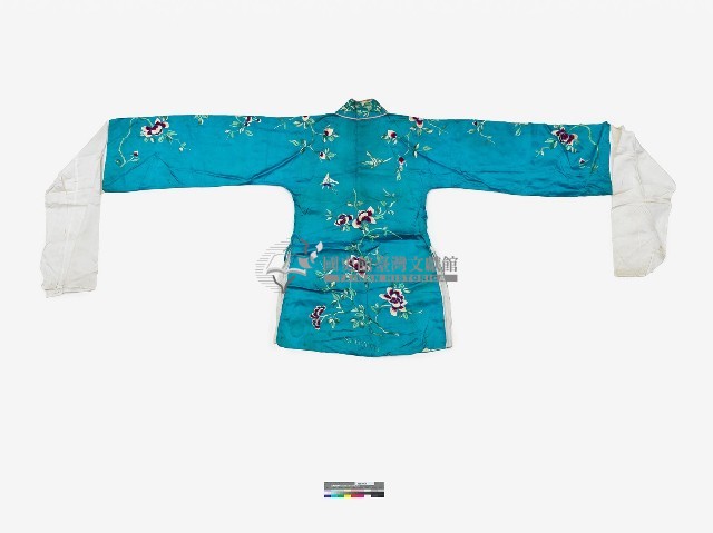 淺藍色紫花戲服藏品圖，第2張