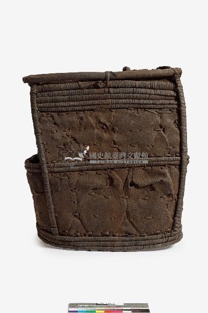 達悟族魚皮盔甲藏品圖，第2張