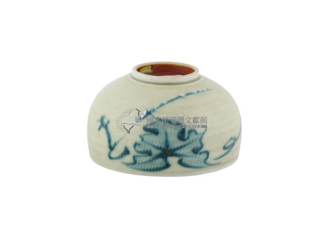 白地綠釉荷葉紋瓷杯藏品圖，第2張