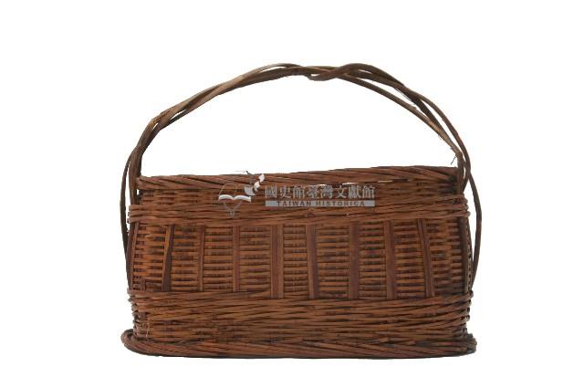 圓扁無蓋手提竹籃藏品圖，第2張