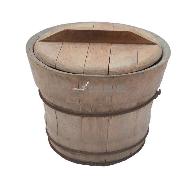 木製含蓋糞桶含蓋藏品圖，第2張