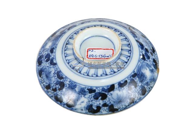 青花纏枝花卉開光山水花輪花紋碗藏品圖，第2張