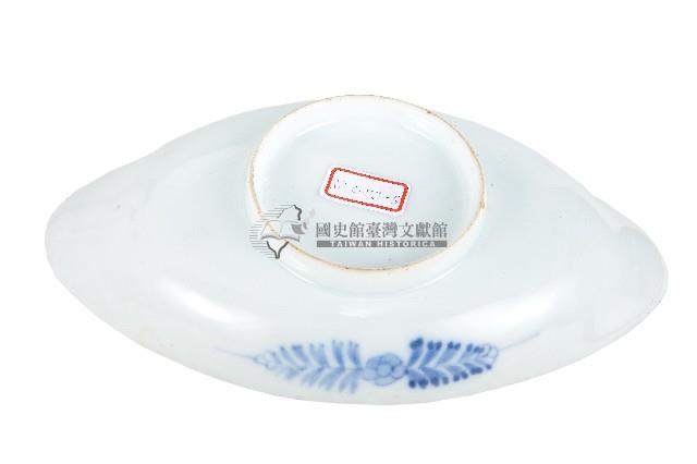青花香魚藻紋崚型瓷盤藏品圖，第2張