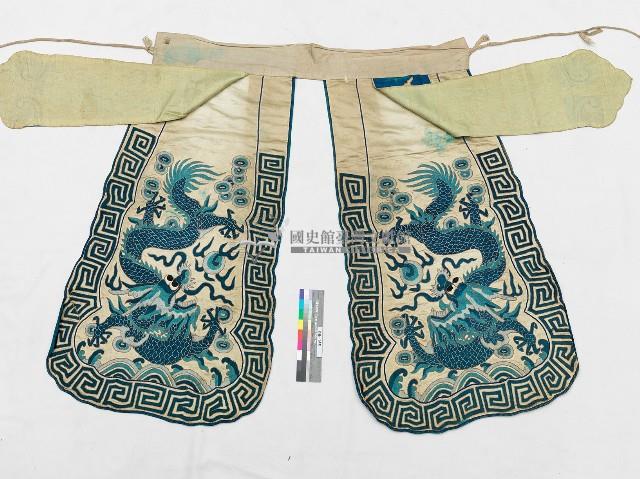 藍底龍紋繡花佩飾藏品圖，第2張