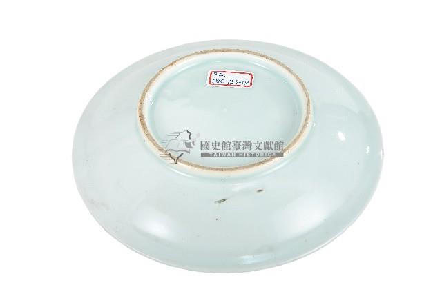 青花日本武士帽盔紋青白瓷盤藏品圖，第2張