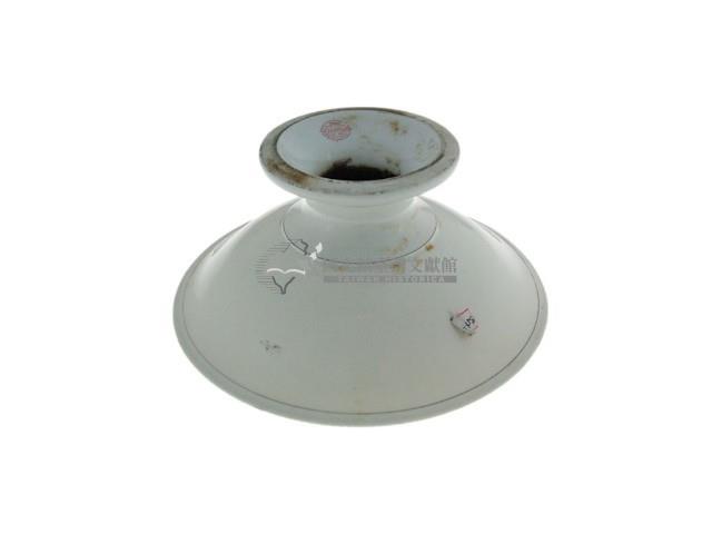 白釉金邊高腳瓷盤藏品圖，第2張