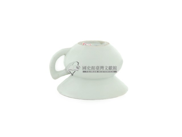 提把白瓷唾壺藏品圖，第2張
