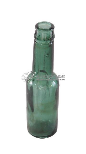 青綠色直頸透明玻璃瓶藏品圖，第2張