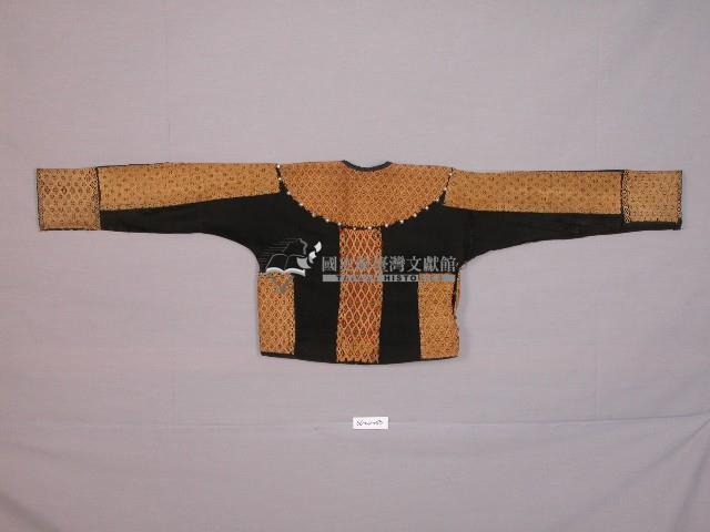 魯凱族男上衣藏品圖，第2張