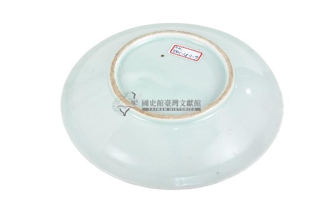 青花日本武士帽盔紋青白瓷盤藏品圖，第2張