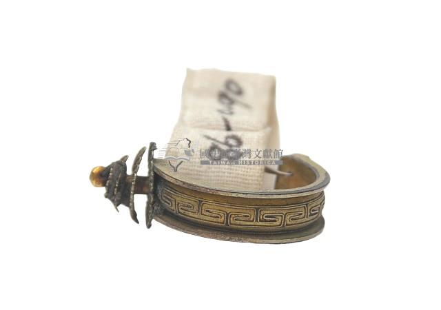 排灣族金屬製迴紋耳環藏品圖，第2張